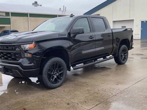 New 2026 Chevrolet Silverado 1500 Custom Trail Boss w/ Turbomax Blackout Package AWD/4WD image 4