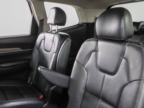 Used 2022 Kia Telluride EX w/ EX Premium Package image 25