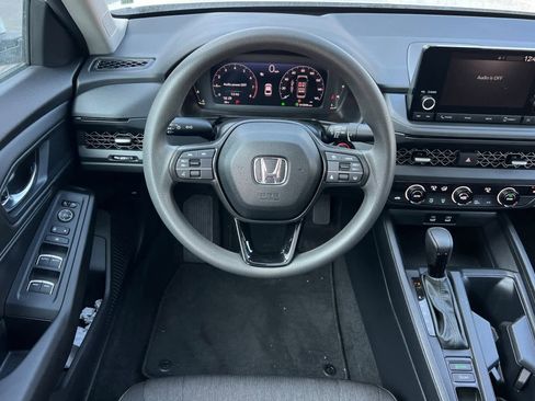 Used 2023 Honda Accord EX image 14