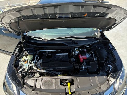 Used 2025 Nissan Rogue SV FWD image 34