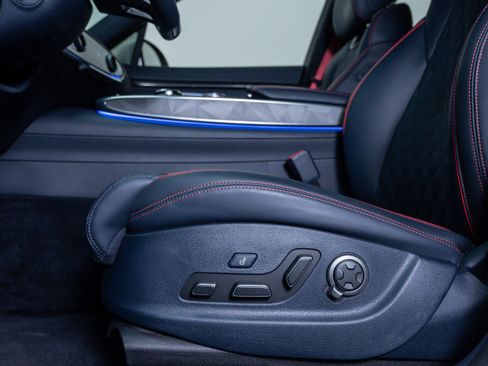 Used 2025 Genesis GV70 3.5T Sport w/ Sport Advanced Package image 19