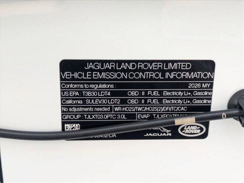 Certified 2026 Land Rover Range Rover Sport Dynamic SE AWD/4WD image 25