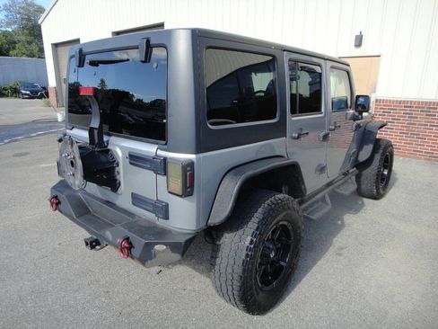 Used 2015 Jeep Wrangler Unlimited Sport w/ Quick Order Package 24S AWD/4WD image 6