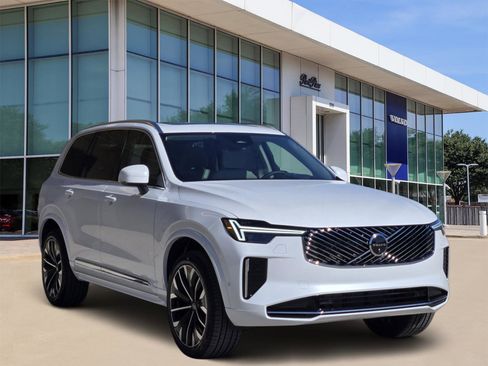 New 2026 Volvo XC90 B6 Ultra w/ Protection Package image 2