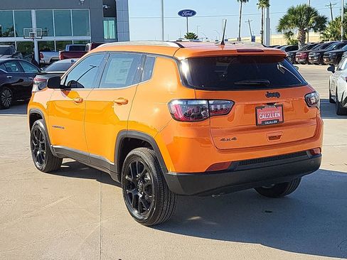 New 2026 Jeep Compass Latitude AWD/4WD image 12