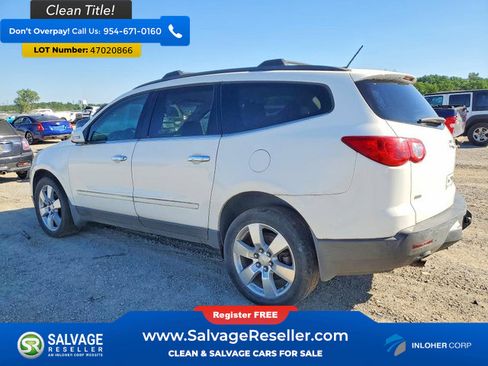 Used 2011 Chevrolet Traverse LTZ image 3