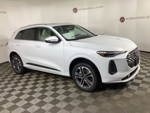 New 2025 Audi Q5 Premium Plus image 3