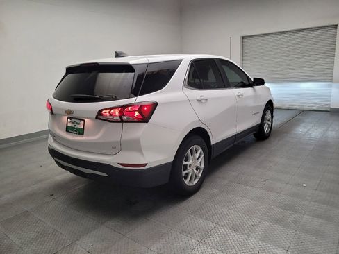 Used 2022 Chevrolet Equinox LT FWD image 9
