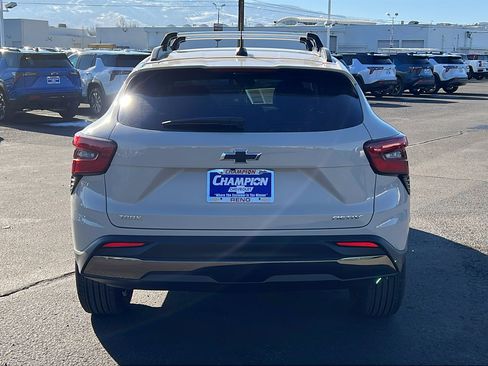 New 2026 Chevrolet Trax ACTIV w/ Driver Confidence Package FWD image 6