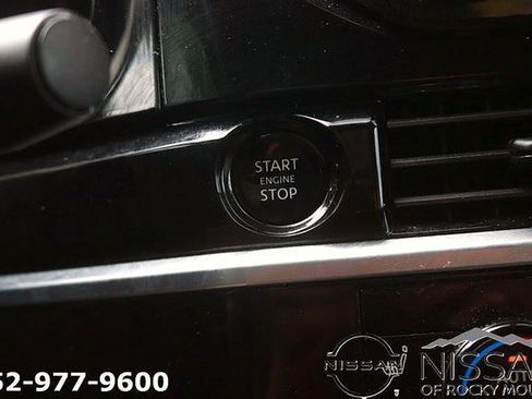 Certified 2025 Nissan Pathfinder SV AWD/4WD image 21