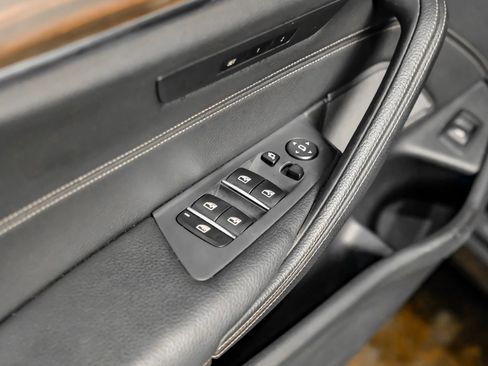 Used 2019 BMW 540i xDrive AWD/4WD image 44