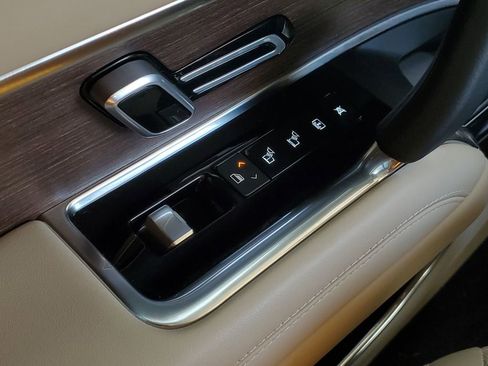 Certified 2024 Land Rover Range Rover SE AWD/4WD image 30