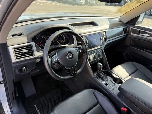 Used 2018 Volkswagen Atlas SE FWD image 13