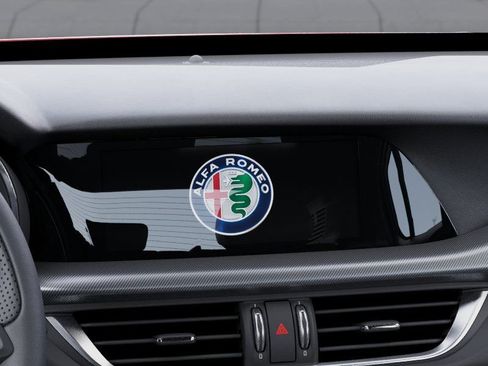 New 2025 Alfa Romeo Stelvio Sprint w/ Veloce Package AWD/4WD image 19