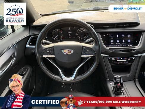 Used 2024 Cadillac XT6 Luxury FWD image 16
