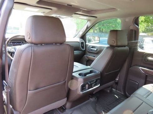 Used 2019 GMC Sierra 1500 Denali w/ Denali Ultimate Package AWD/4WD image 17