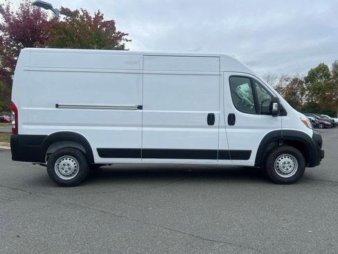 New 2025 RAM ProMaster 2500 w/ Convenience Group image 2