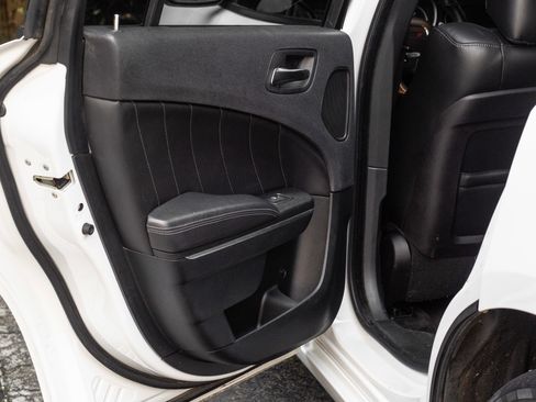 Used 2018 Dodge Charger GT image 18