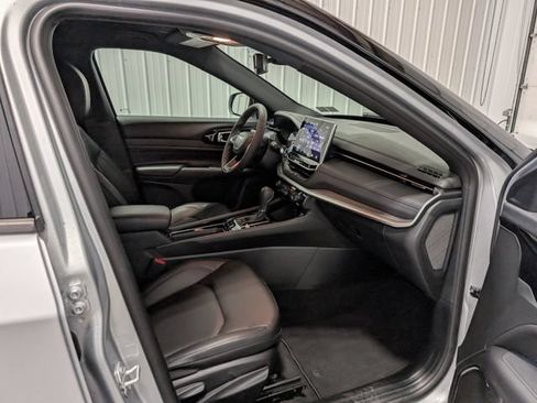 Used 2026 Jeep Compass Limited AWD/4WD image 27