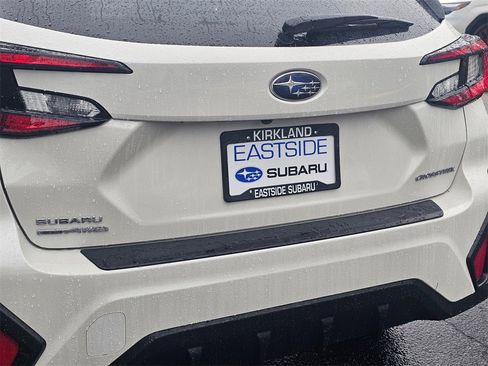 Used 2024 Subaru Crosstrek 2.0i Premium image 15