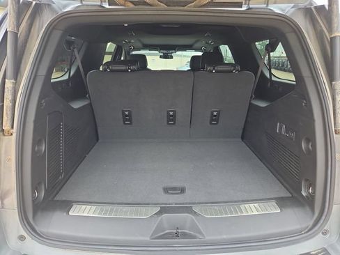 Used 2024 GMC Yukon XL AT4 w/ LPO, Floor Liner Package AWD/4WD image 17