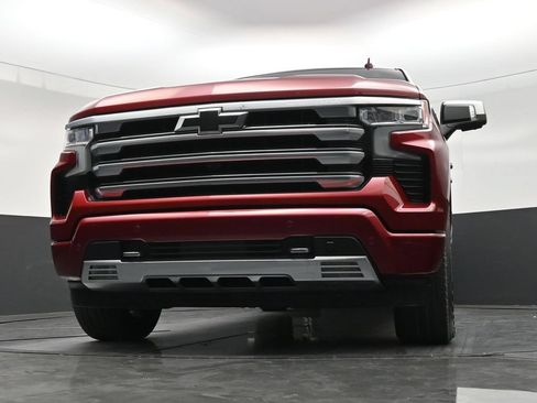 Used 2024 Chevrolet Silverado 1500 High Country RWD image 27
