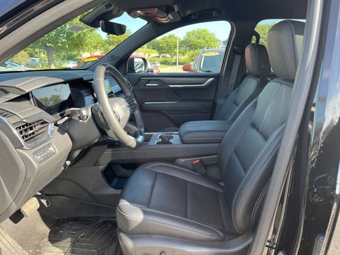Used 2026 GMC Acadia Elevation w/ Elevation Premium Package AWD/4WD image 21