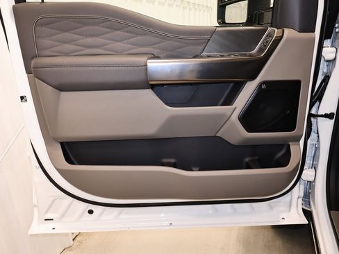 New 2026 Ford F450 Platinum image 10