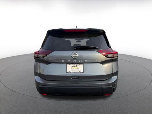 Used 2025 Nissan Rogue SV FWD image 12