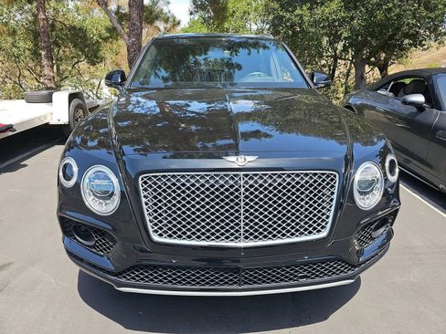 Used 2020 Bentley Bentayga Plug-In Hybrid AWD/4WD image 13