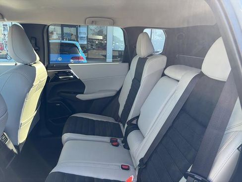 New 2026 Mitsubishi Outlander SE image 14