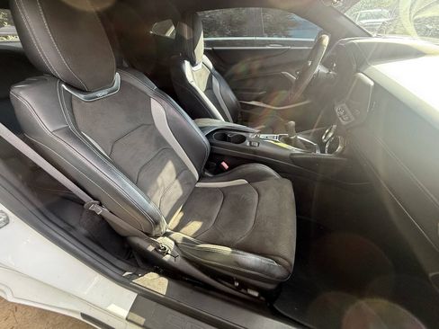 Used 2019 Chevrolet Camaro SS RWD image 23