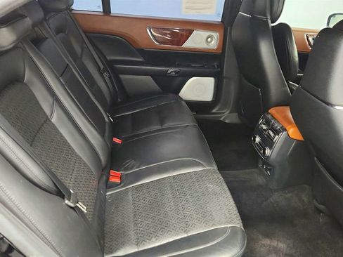 Used 2018 Lincoln Continental Black Label image 22