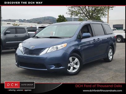 Used 2017 Toyota Sienna LE