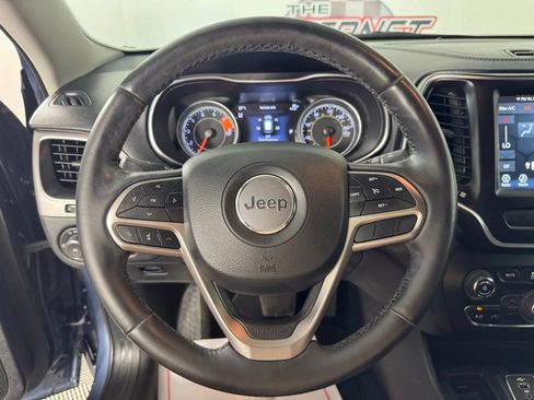 Used 2021 Jeep Cherokee Latitude Lux w/ Comfort/Convenience Group FWD image 13