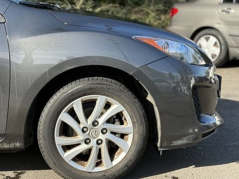 Used 2012 MAZDA MAZDA3 i Touring image 15