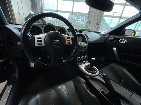 Used 2006 Nissan 350Z Grand Touring RWD image 13