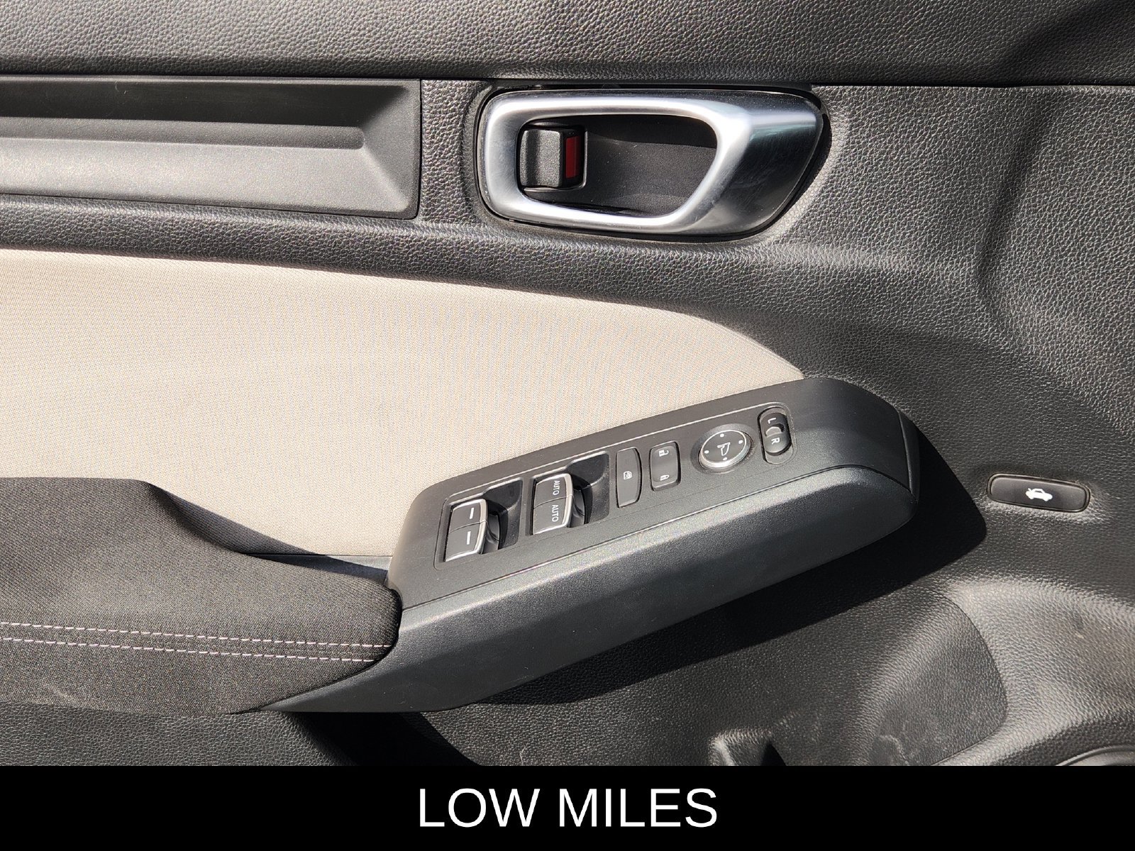 Used 2023 Honda Civic LX image 27
