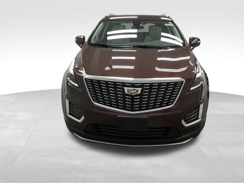 Used 2022 Cadillac XT5 Premium Luxury w/ LPO, Floor Liner Package AWD/4WD image 3