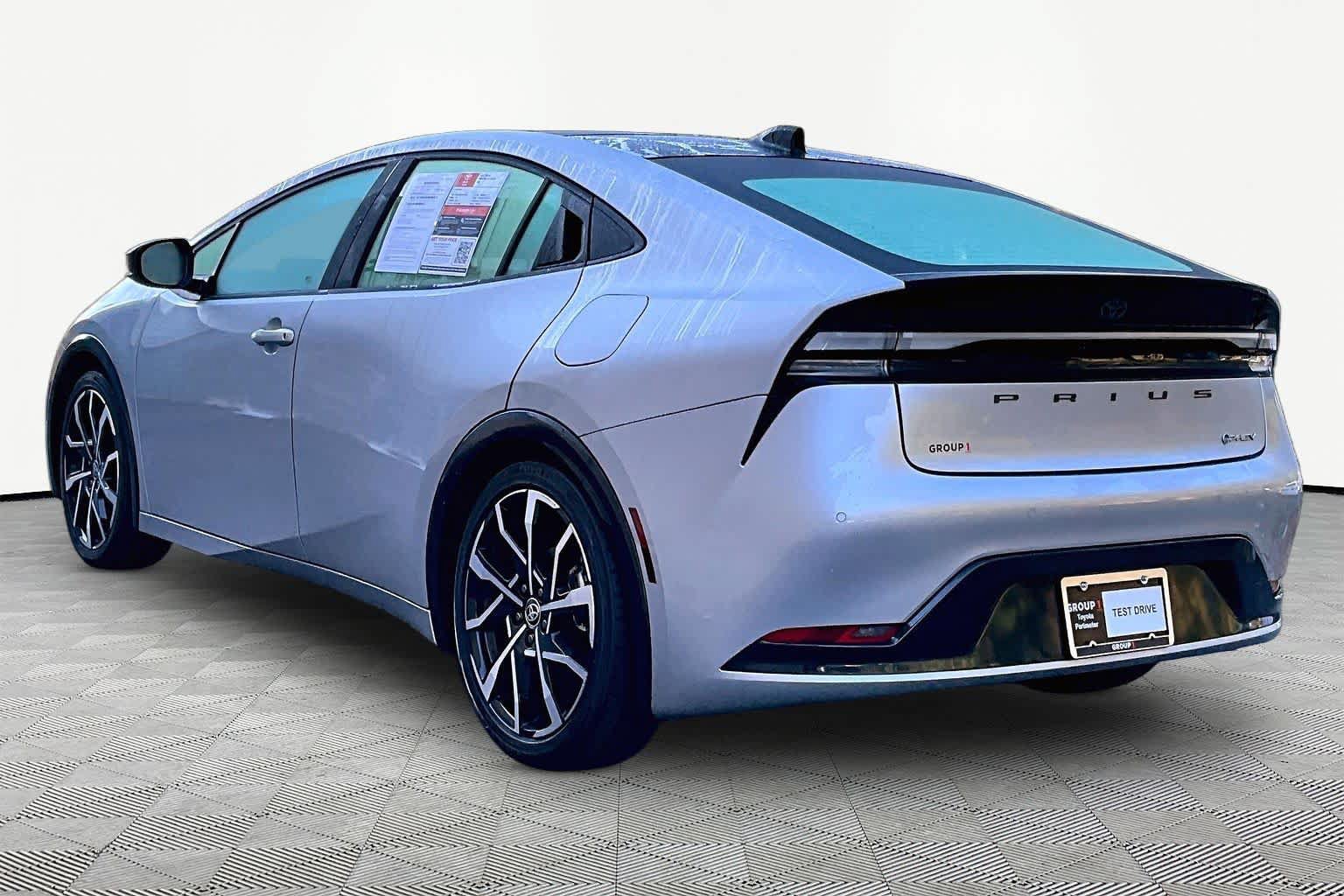 Certified 2026 Toyota Prius Plug-In Hybrid FWD image 12