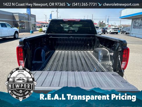 New 2026 GMC Sierra 1500 SLE w/ X31 Off-Road Package AWD/4WD image 8