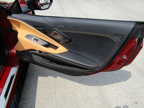 Used 2024 Chevrolet Corvette Stingray Preferred Conv w/ Stealth Interior Trim Package RWD image 14