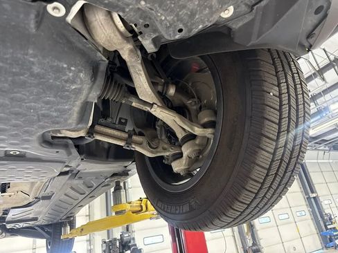 Used 2017 Mercedes-Benz GLC 300 4MATIC image 20