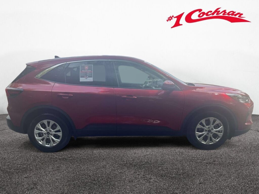 Used 2023 Ford Escape Active w/ Tech Pack #2 FWD image 7