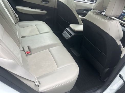 Used 2023 Nissan Ariya FWD image 22
