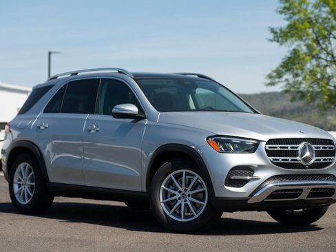 Used 2025 Mercedes-Benz GLE 350 4MATIC image 4