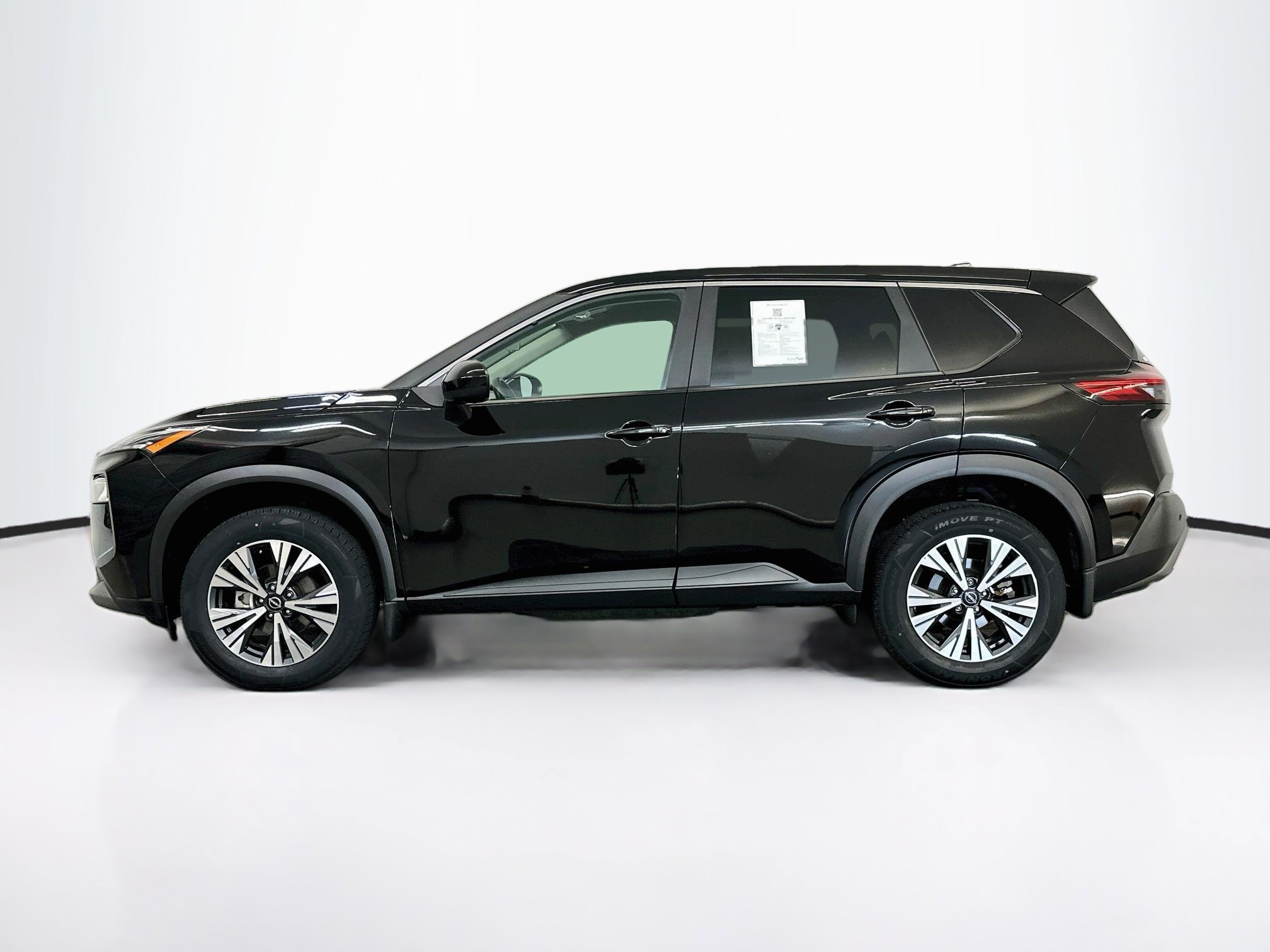 Used 2023 Nissan Rogue SV AWD/4WD image 4