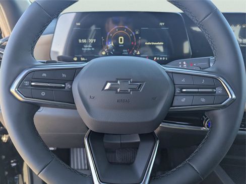 New 2026 Chevrolet Equinox ACTIV w/ Safety and Technology Package image 16