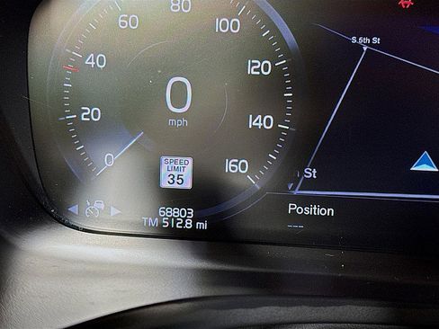 Used 2019 Volvo S60 T5 R-Design image 13