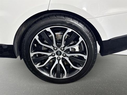 Certified 2021 Land Rover Range Rover Sport HSE Silver Edition image 33